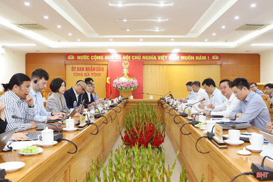 Hà Tĩnh và WB bàn giải pháp triển khai dự án hạ tầng thích ứng biến đổi khí hậu