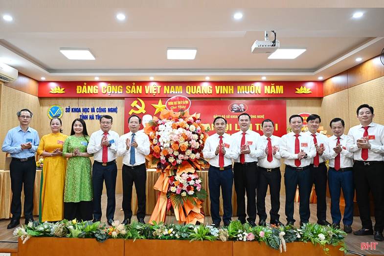 Tham mưu huy động tối đa nguồn lực phát triển khoa học, công nghệ, chuyển đổi số