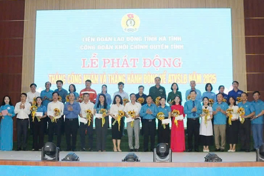 Công đoàn cơ sở Khối Chính quyền tỉnh: Nhiều hoạt động thiết thực chào mừng Tháng Công nhân. 