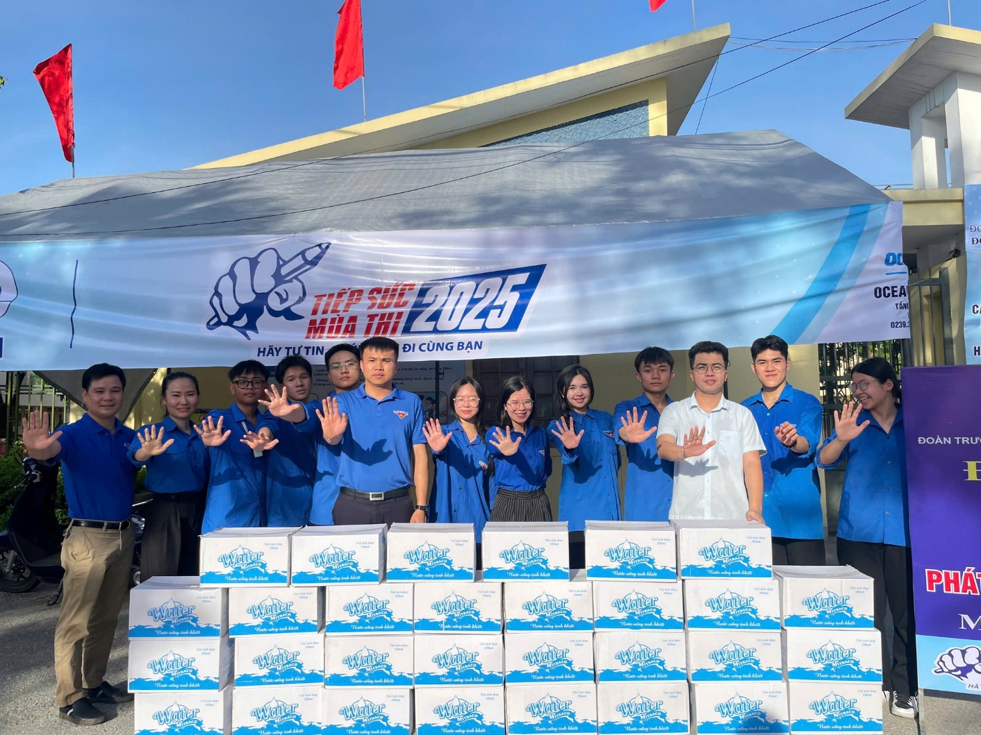 Đoàn thanh niên UBND tỉnh đồng hành cùng sỹ tử hoàn thành kỳ thi vào THPT năm 2025