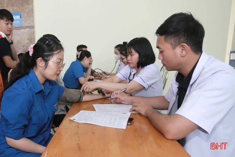 bqbht_br_anh-hien-mau-3.jpg